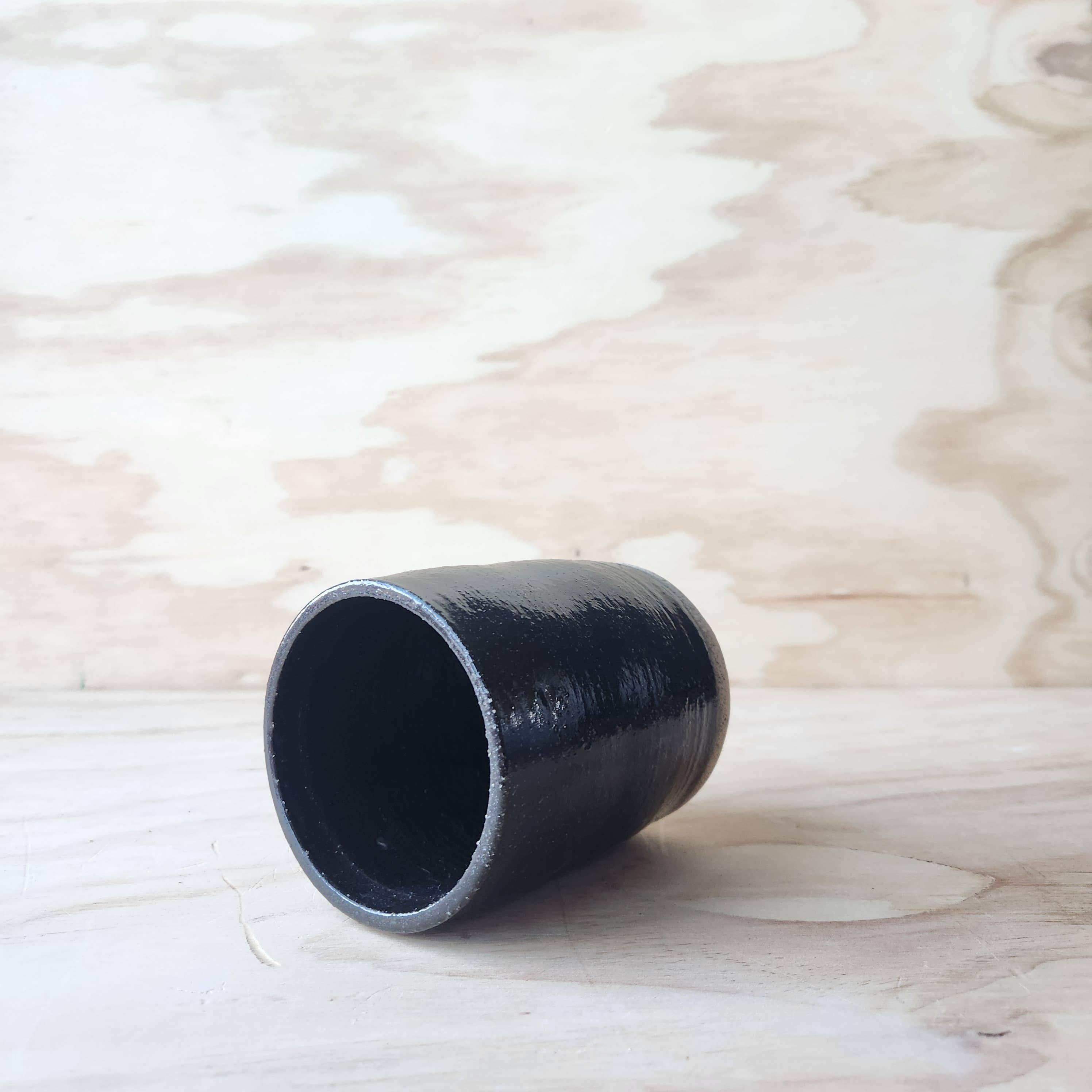 Tactile Earth - Wholesale Insulated mug/tumbler - Classic Ceramic Travel Tumbler: Charcoal Black4