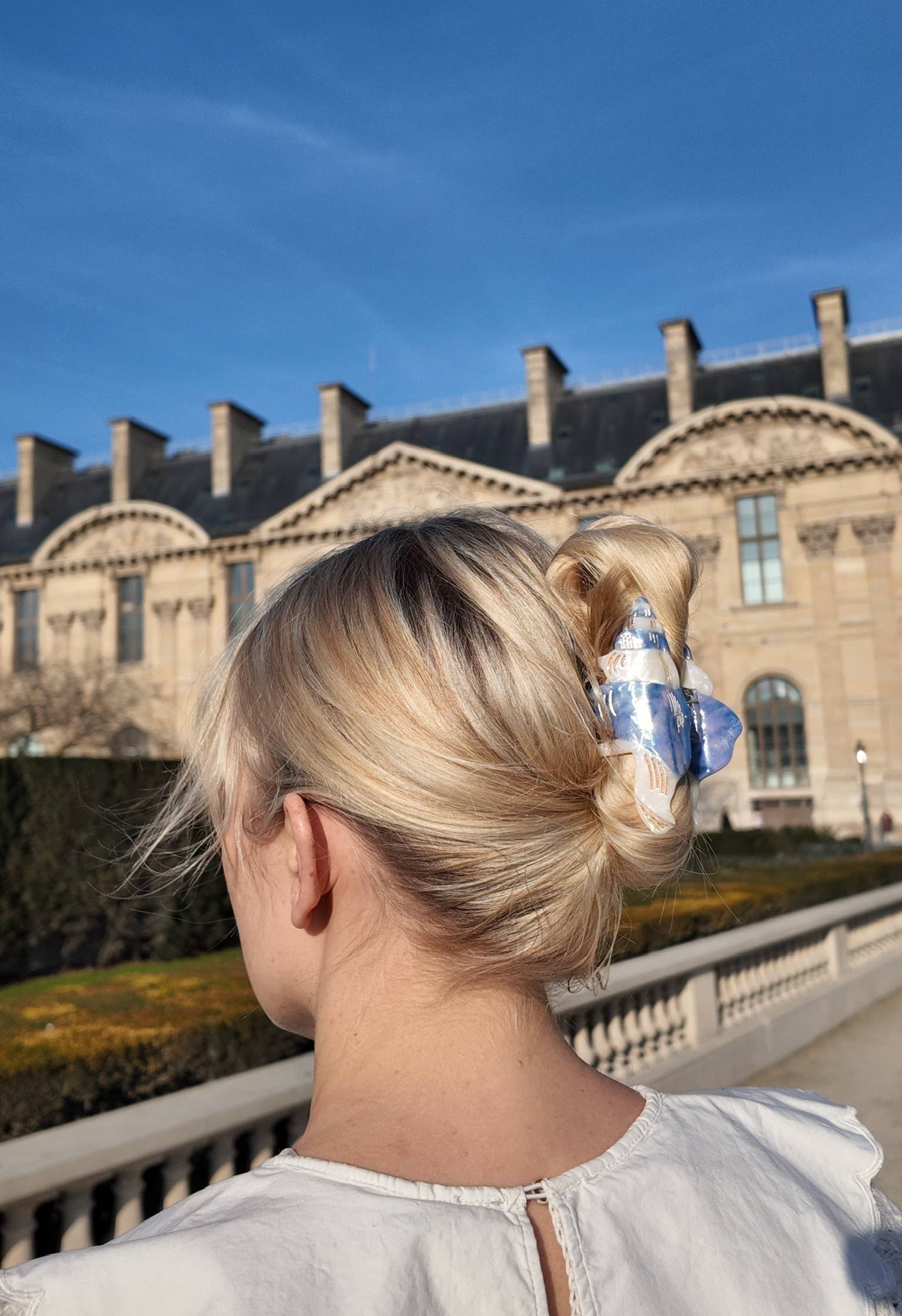 Solar Eclipse - Wholesale Hair Clip - Women's - Hand-painted Conch Shell Claw Hair Clip1