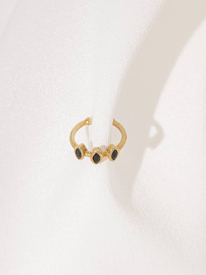Juliette Ear Cuff for engroshandel hos Shlomit Ofir Jewelry Design