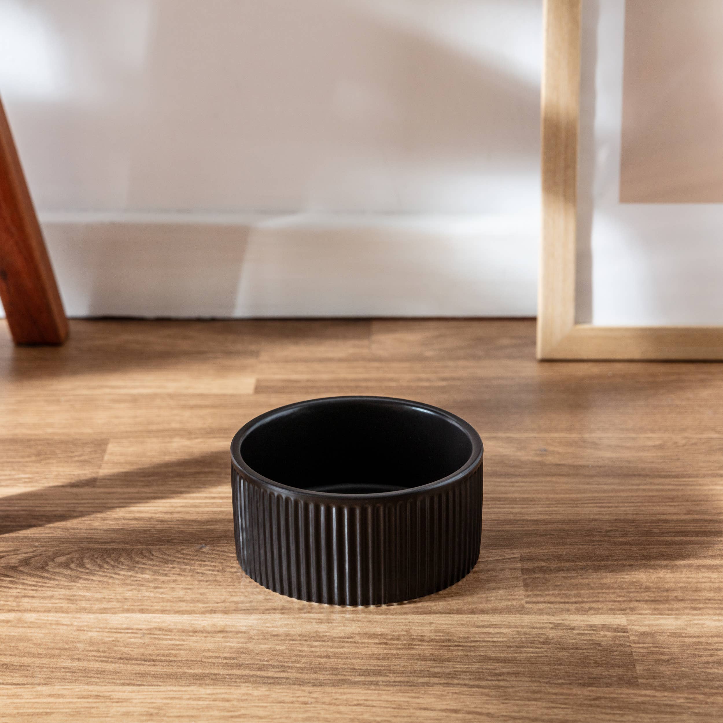 Park Life Designs - Wholesale Pet Bowl - Cat/Dog - JARDIN Ribbed Pet Bowl Collection – Modern Matte Exterior27