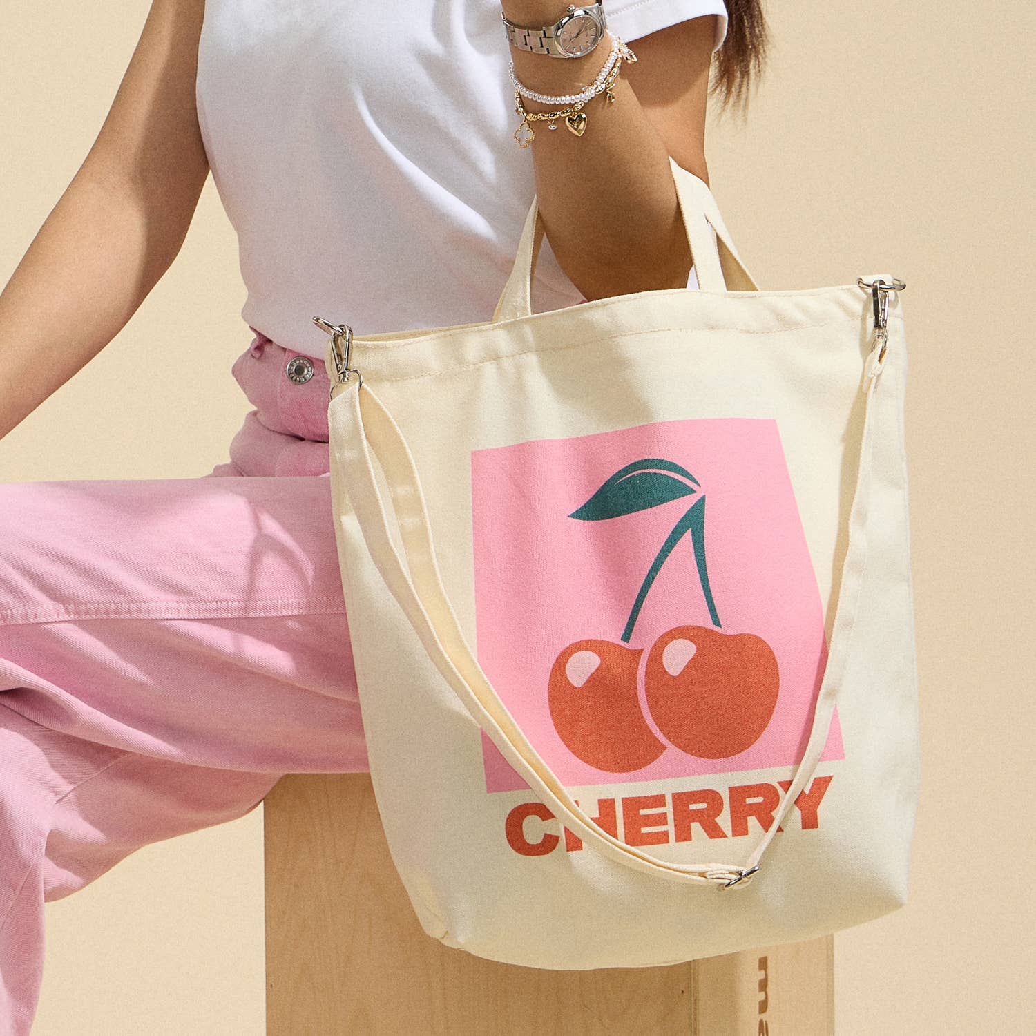 Wholesale cherry tote for your store