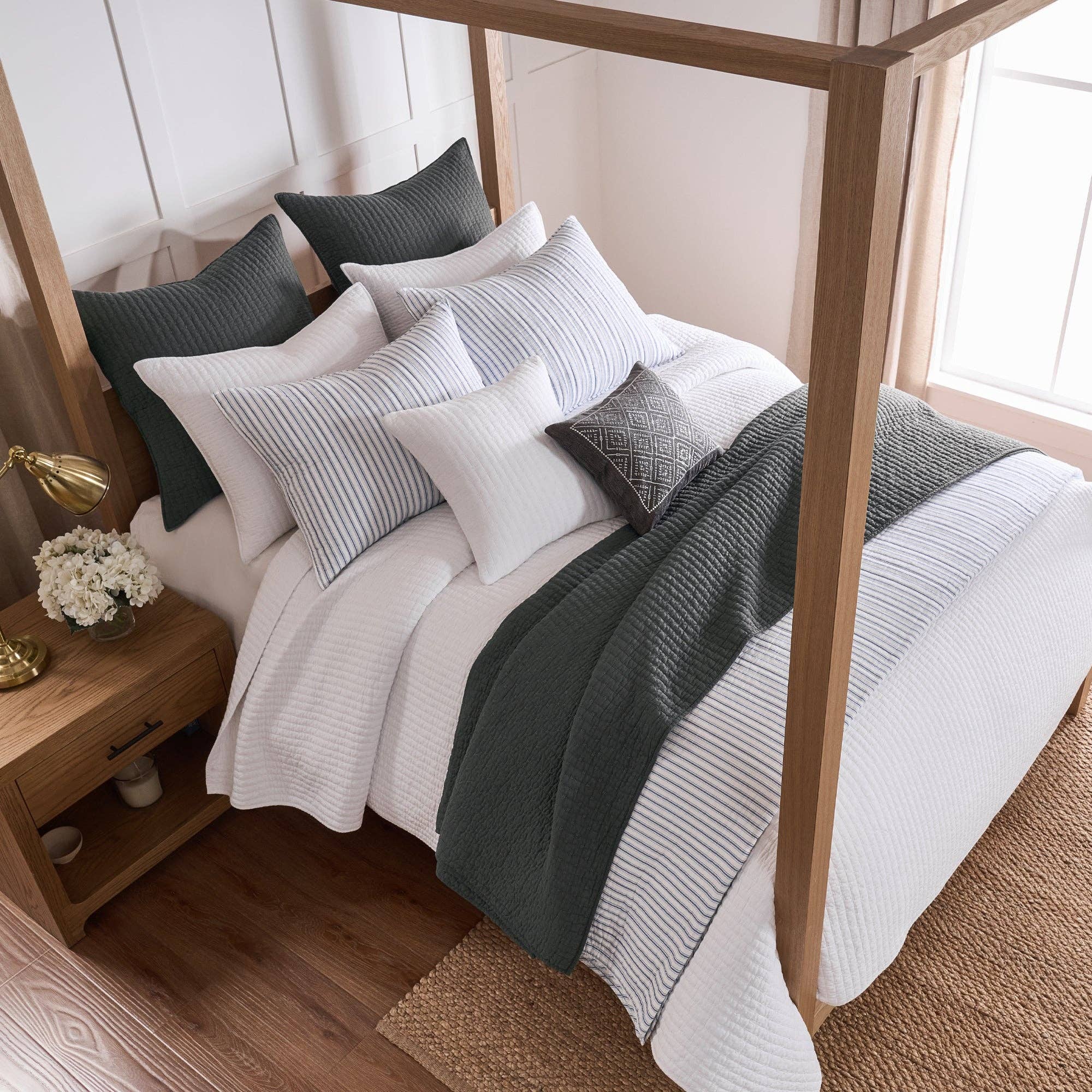 Levtex Home - Vente Parure de lit - Ensemble de couette en point de croix1