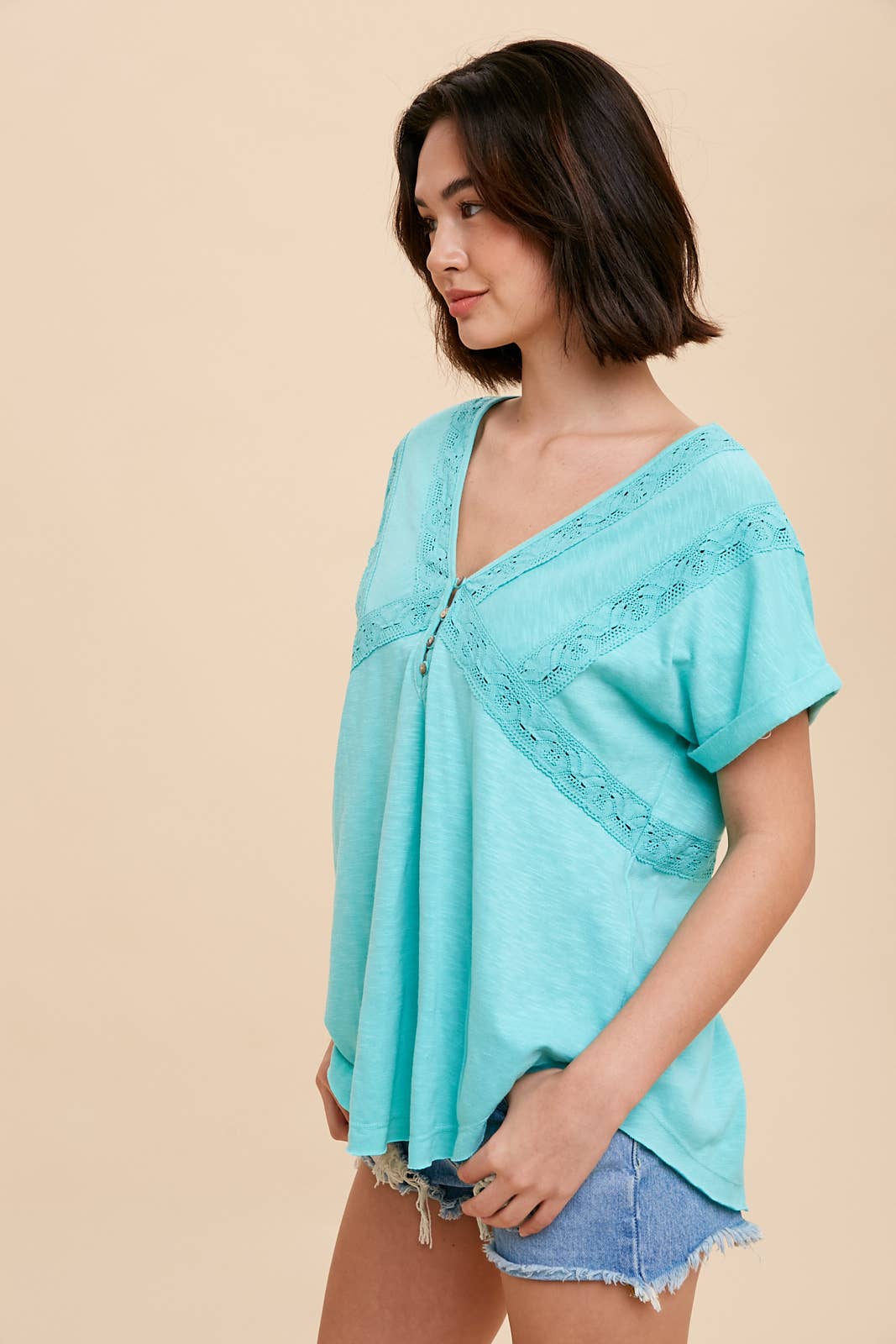 In Loom - Vendita all'ingrosso Top in maglia - Donna - T-SHIRT HENLEY CON ACCENTI IN PIZZO3