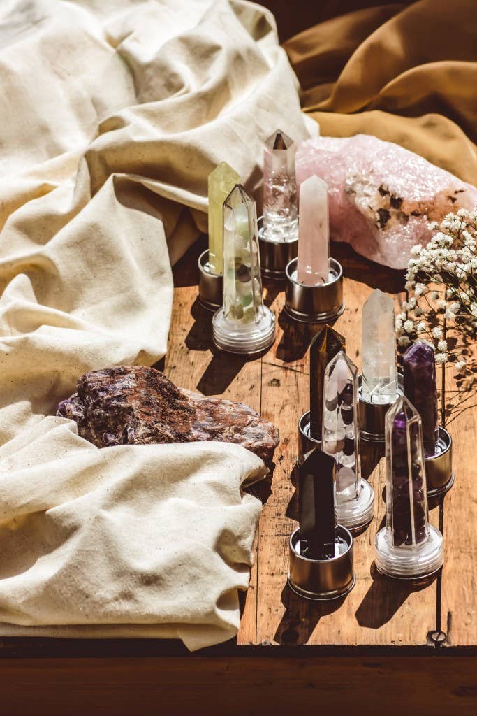 Mindful Living Co. - Wholesale Water Bottle - Crystal Infused Glass Water Bottle, Rose Quartz, Love & Calm3