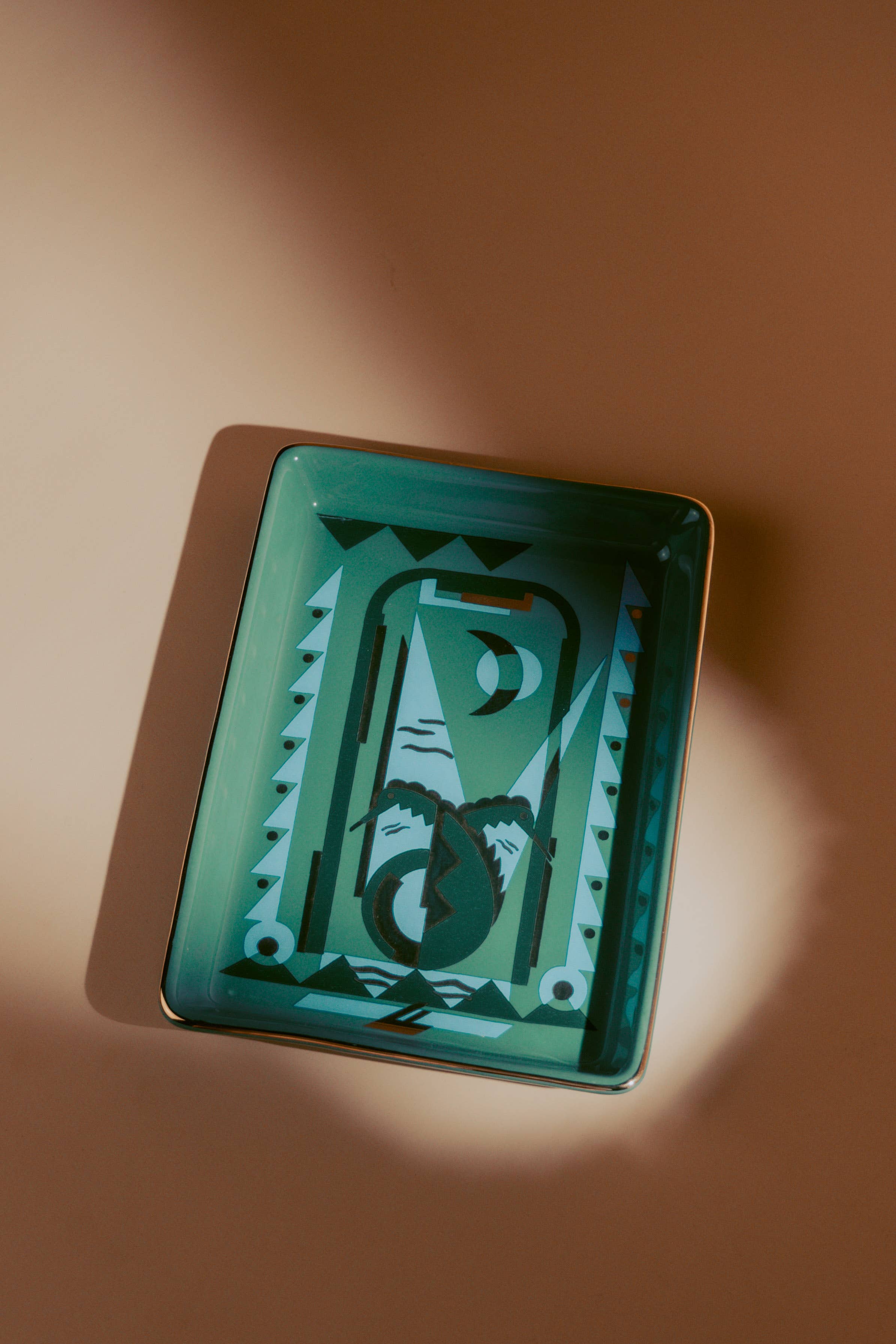 Spitfire Girl - Vendita all'ingrosso Vassoi decorativi - Vassoio in ceramica con motivo Art Deco e cavalluccio marino