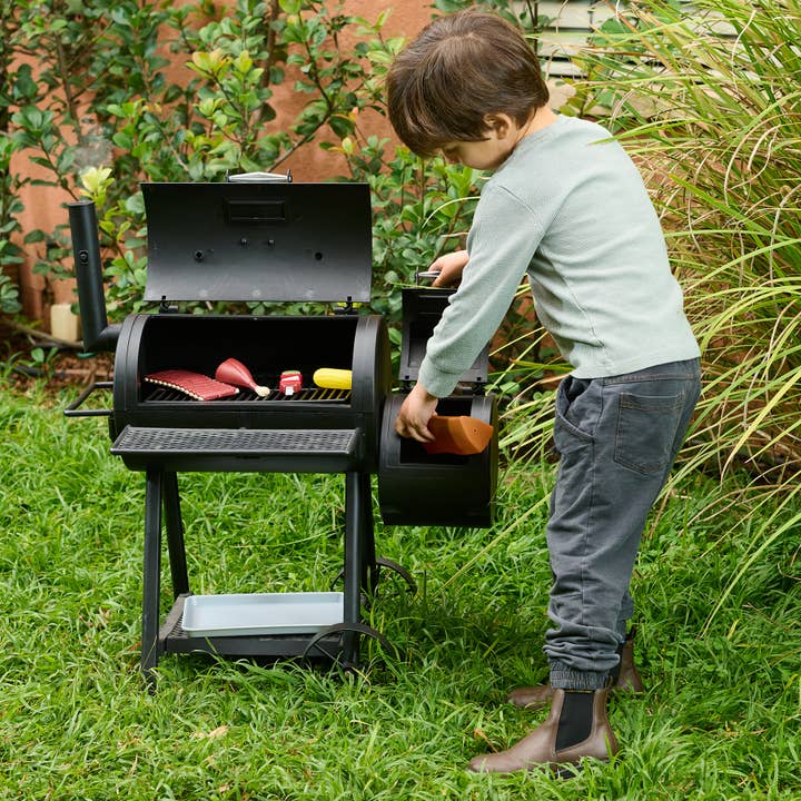 Toysmith - Wholesale Toy Set - Kids - Red Toolbox Oklahoma Joe's Kids Smoker Set4