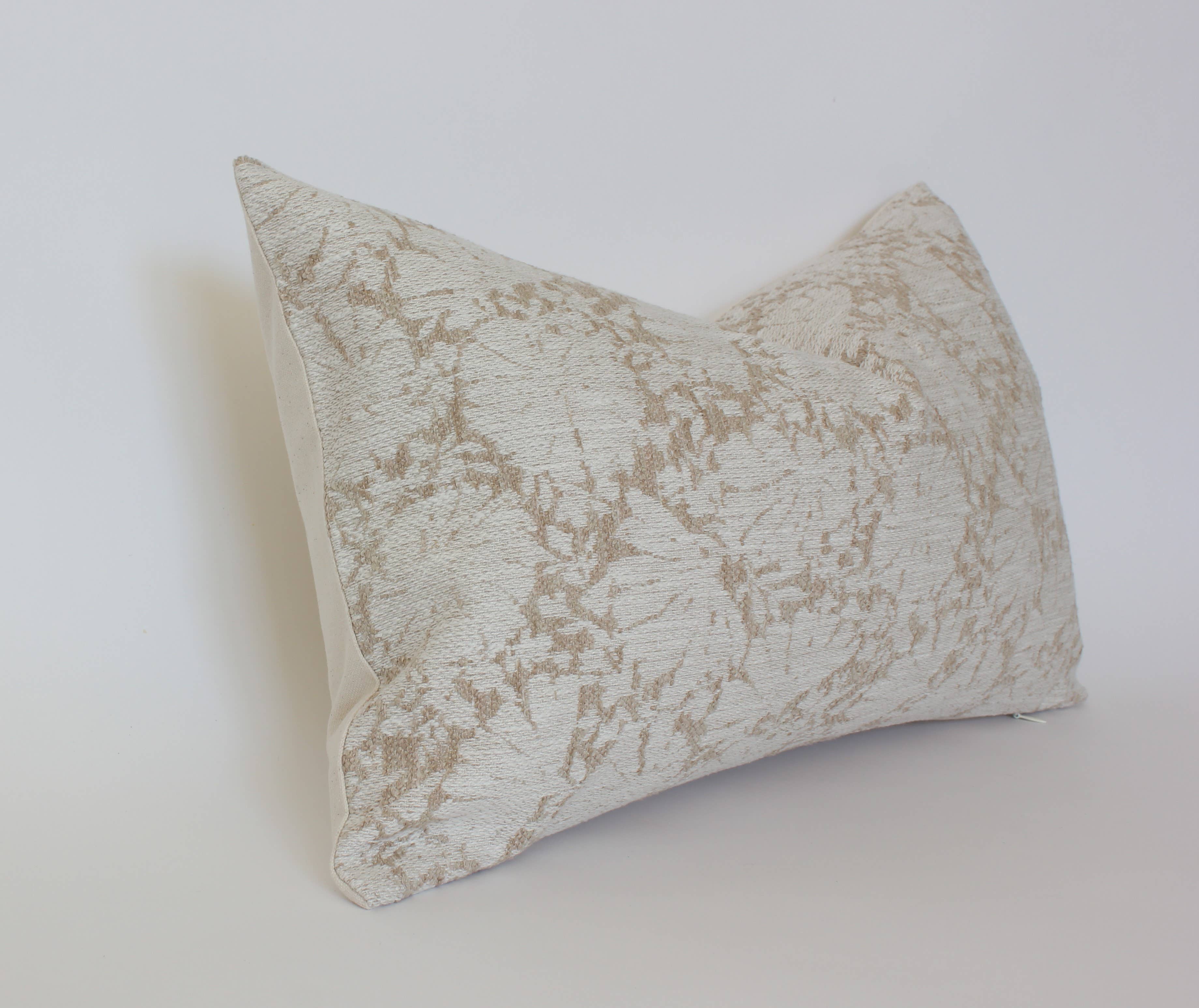 Textileish - Wholesale Throw Pillow Cover - Cream Floral Lumbar Pillow Cover, Ivory Pillow | Evielle 3