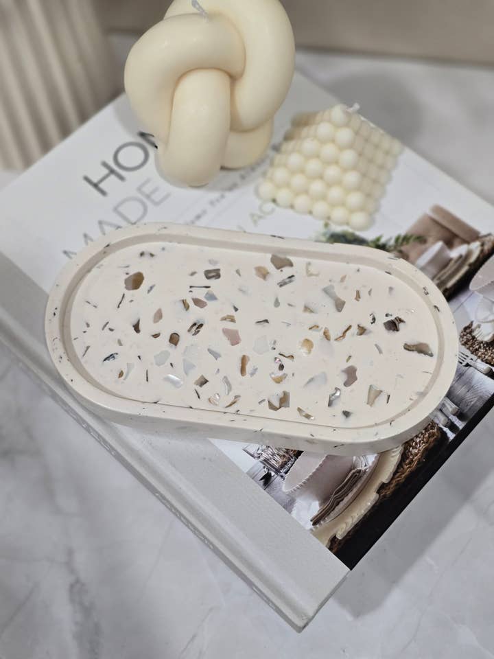 Oval Tray- Sea Shells for wholesale by Sweet 'n' Fab Creationz Interiors