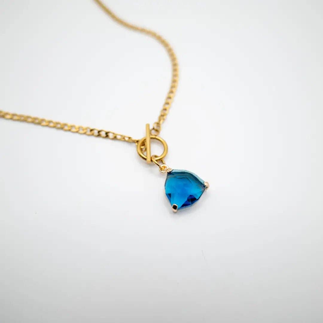 OE! - Wholesale Pendant/Charm Necklace - LIGHTS – GOLD CHAIN NECKLACE WITH PENDANT12