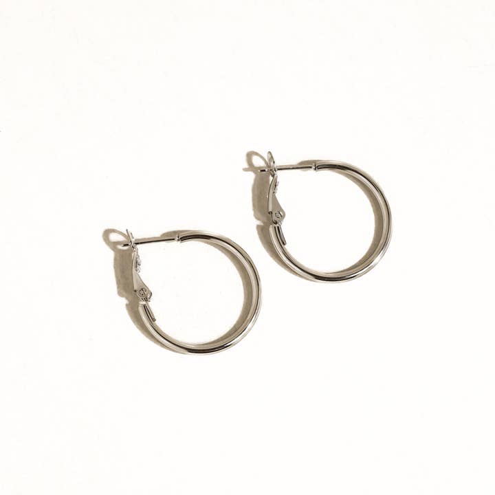 Flânerie by MAIQ - Wholesale Hoop Earrings - Eska 18K Gold Non-Tarnish Classic Thin Hoop Earring