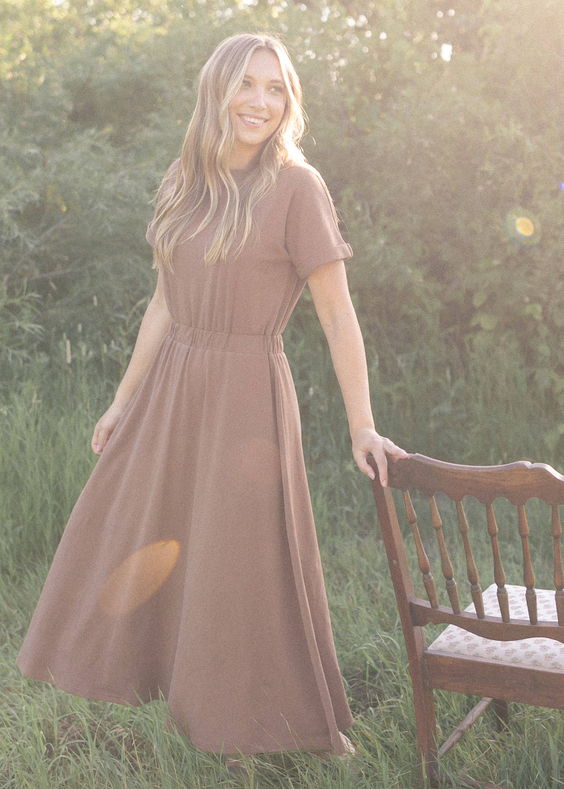 Inherit Clothing Company – Vestido - Mulher por atacado – Vestido Midi com Mangas Cap Sleeve Casey8