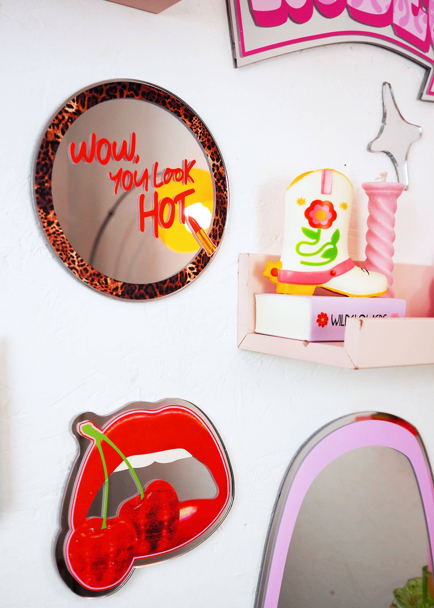 Printed Weird - Wholesale Wall Mirror - Wow You Look Hot Disc Mirror 1