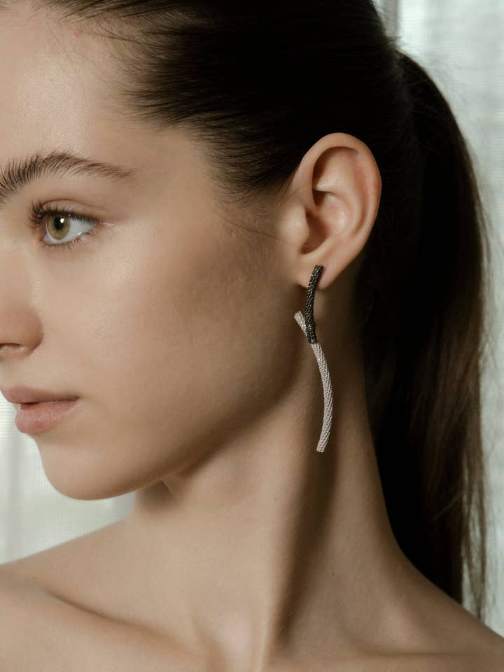 Two-Tone Curve Duo Earrings for wholesale by Le Zohar