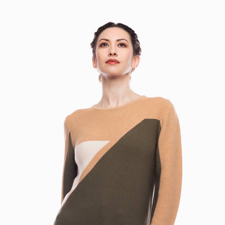 8514-CA Inés Sweater and other Purchase Wholesale coleiras para caes. Free Returns & Net 60 Terms on Faire trending on Faire.