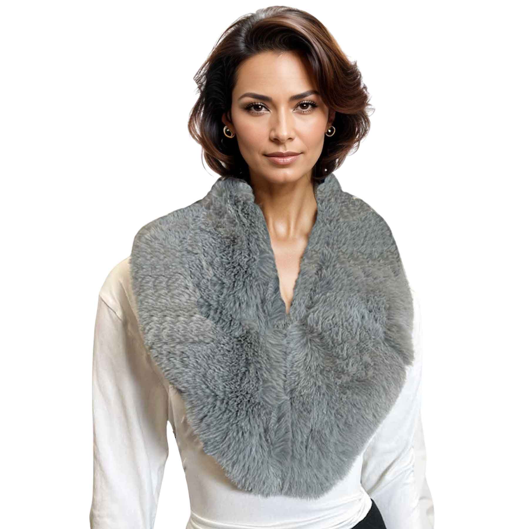 The Magic Scarf Company - Wholesale Fur/Faux Fur Coat - Women's - LC3800 - Faux Fur Collars6
