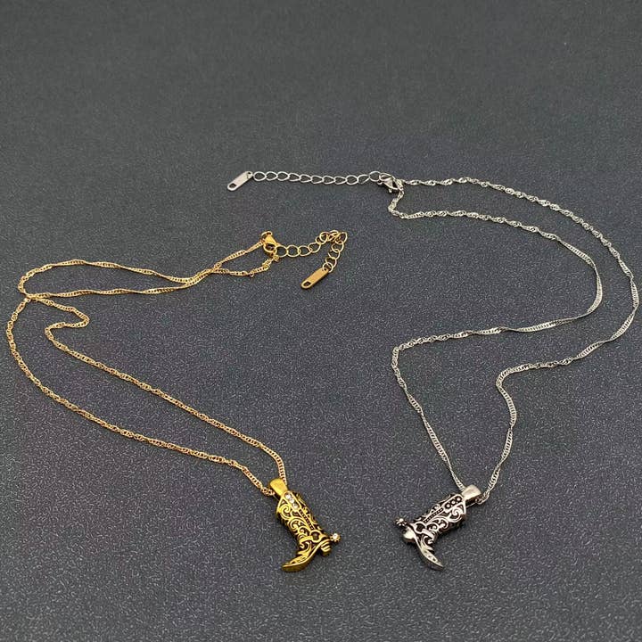 Mio Queena - Wholesale Pendant/Charm Necklace - Vintage Western Cowboy & Cowgirl Boots Pendant Necklace - WJ