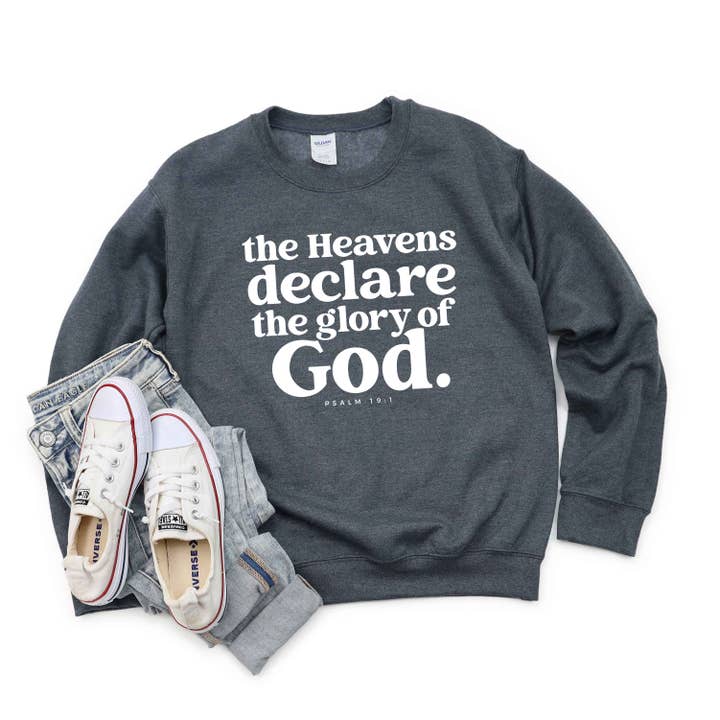 Le Sweat-shirt "La Gloire de Dieu" pour la vente par Olive And Ivory Wholesale