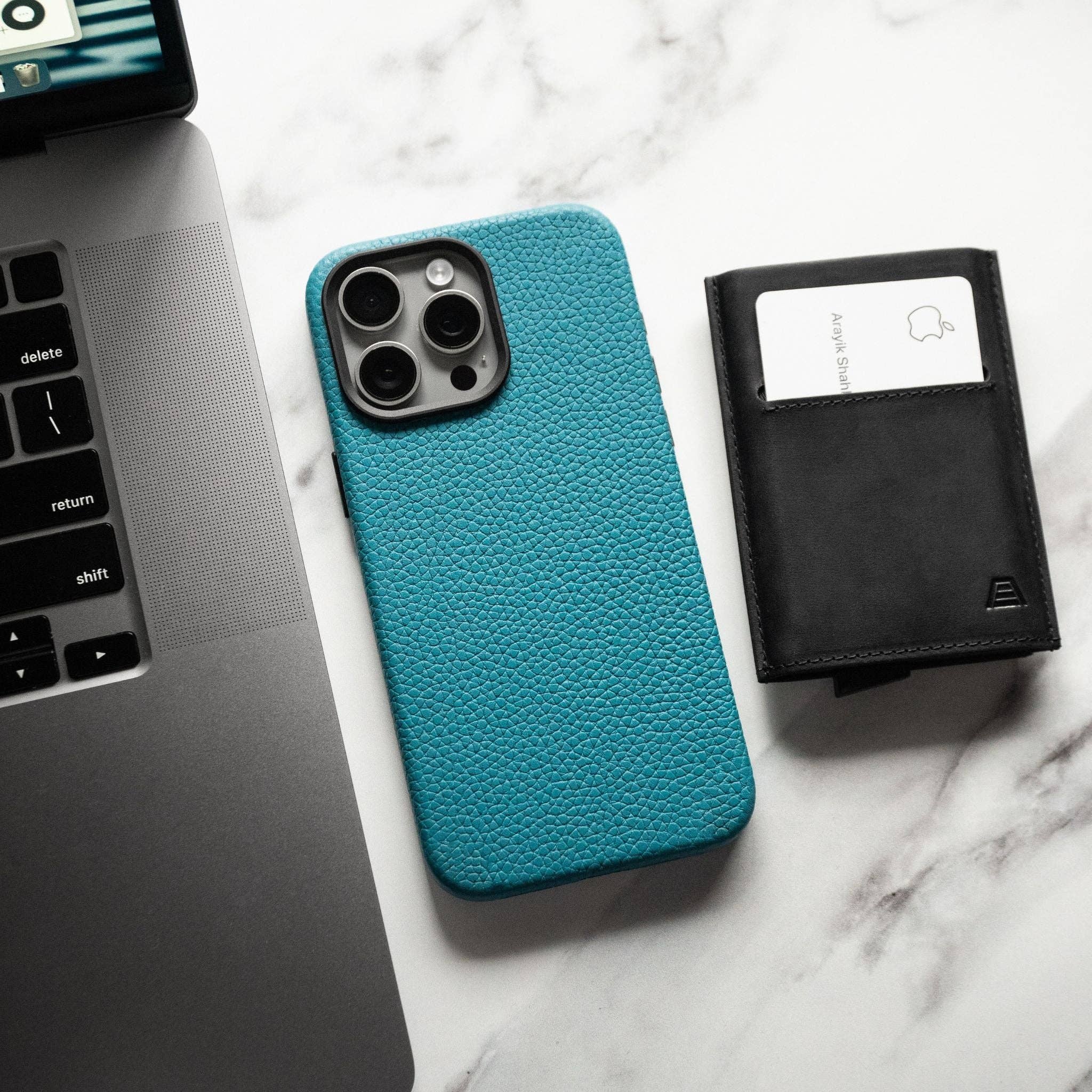 Andar - Wholesale Phone Case - Unisex - The Aspen Full Grain Leather iPhone Phone Case with MagSafe85