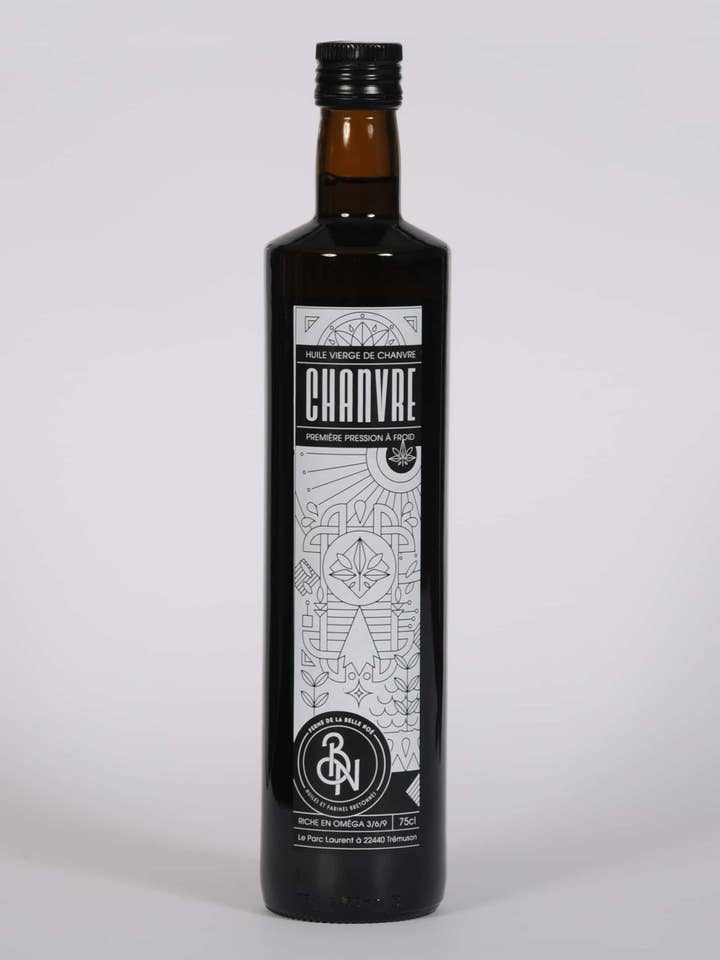 Olio di canapa in bottiglie da 250 ml o 750 ml per la vendita all'ingrosso da parte di FERME DE LA BELLE NOE