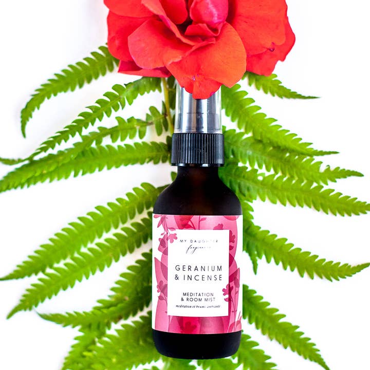 Méditation et brume d'ambiance géranium et encens pour la vente par My Daughter Fragrances