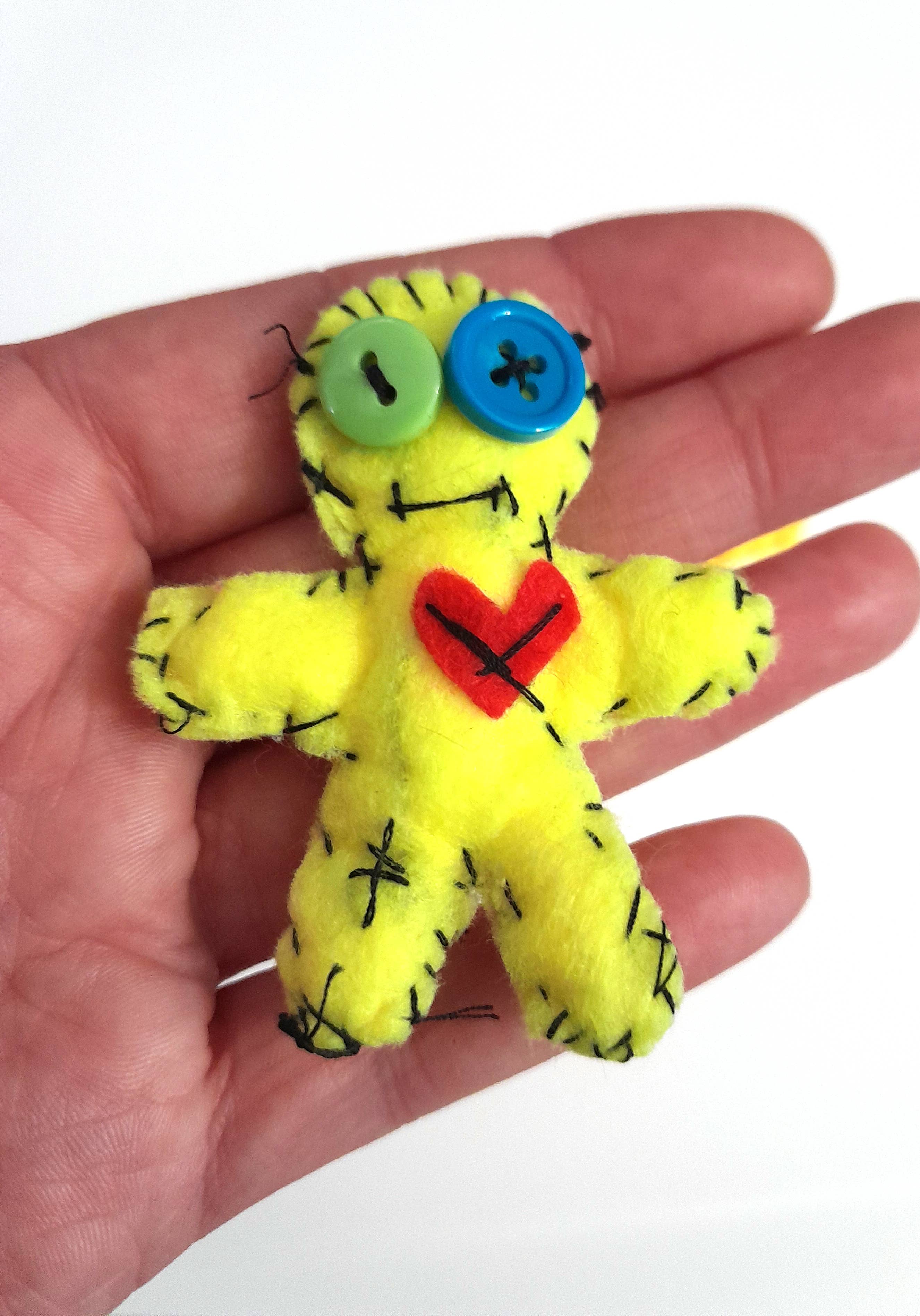 SUPERAWWWSOME – wholesale Decorative tabletop object – Mini VooDoo dolls, Tiny Voo doo dolls, Halloween decor, Felt8