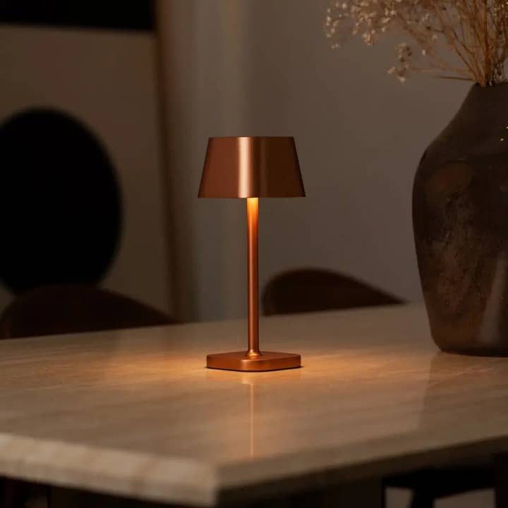 Tavellio - Wholesale Accent/desk lamp - Ava Copper Rechargeable Table Lamp | Stylish, Cordless & Dimmable4
