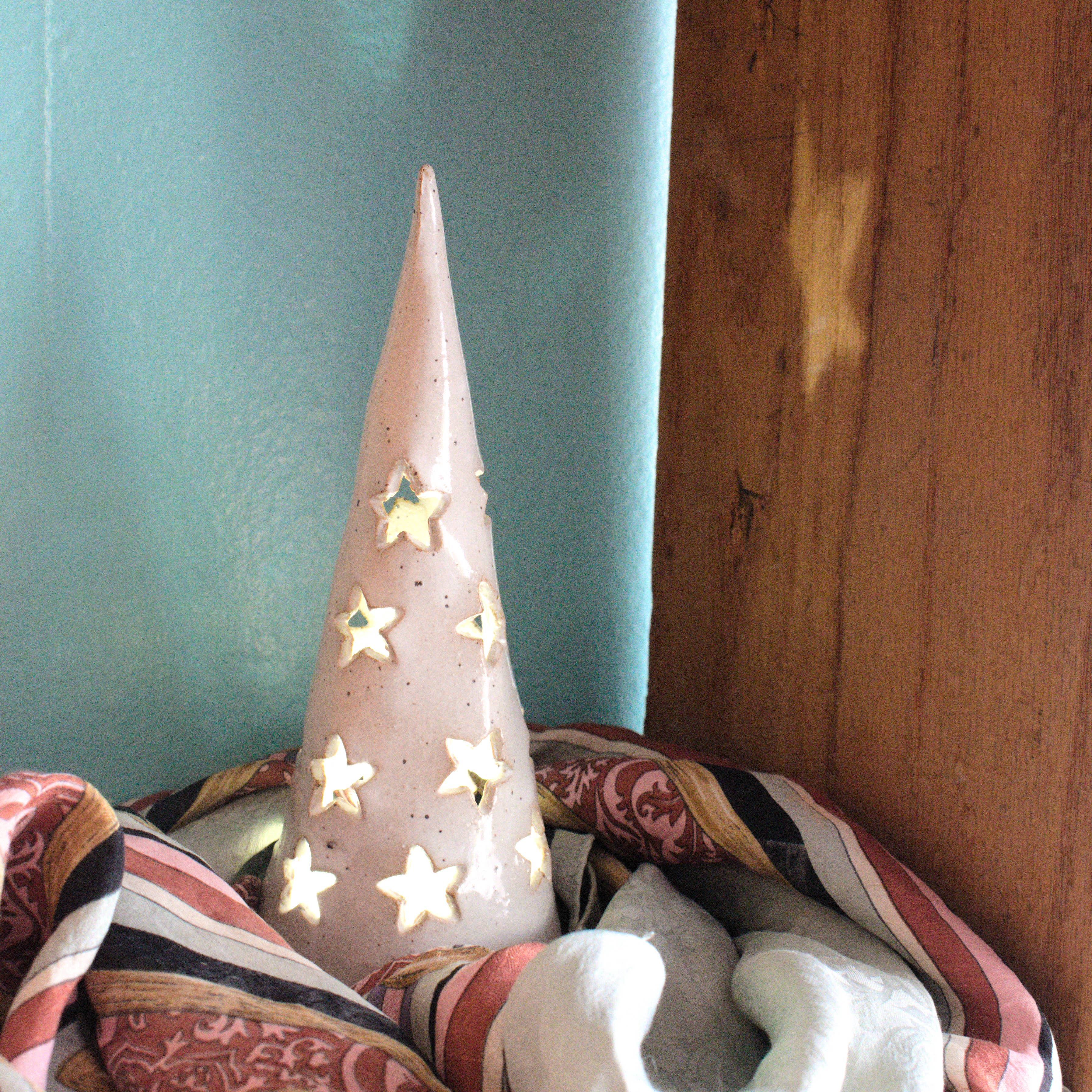 Ceramic Heights - Wholesale Candle Holder - Ceramic tree with stars for incense, candles1