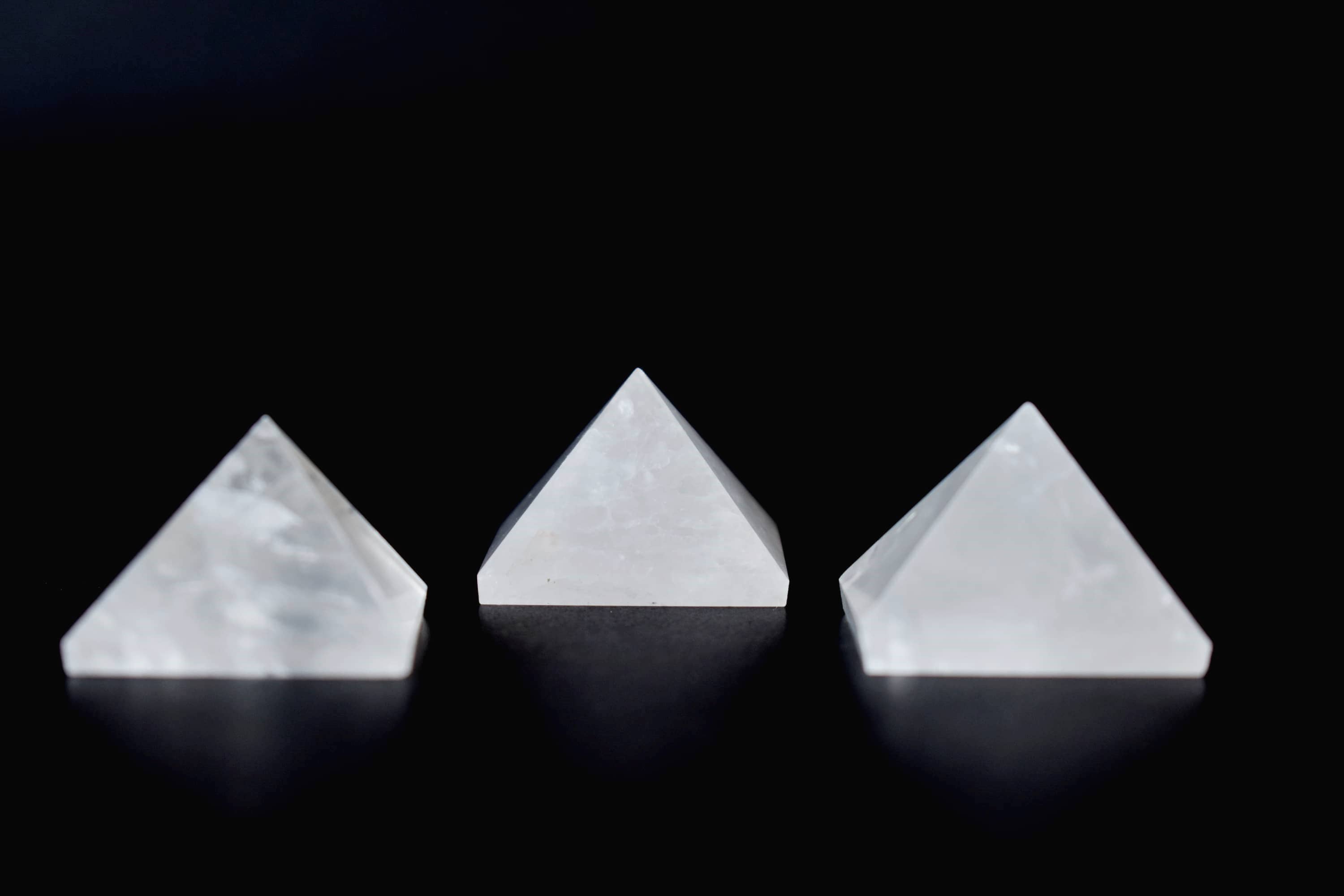 Soothing Crystals - Vendita all'ingrosso Pietra/cristallo spirituale - Piramide di Gemme | Quarzo Ialino | Cristallo Curativo | Piramide7