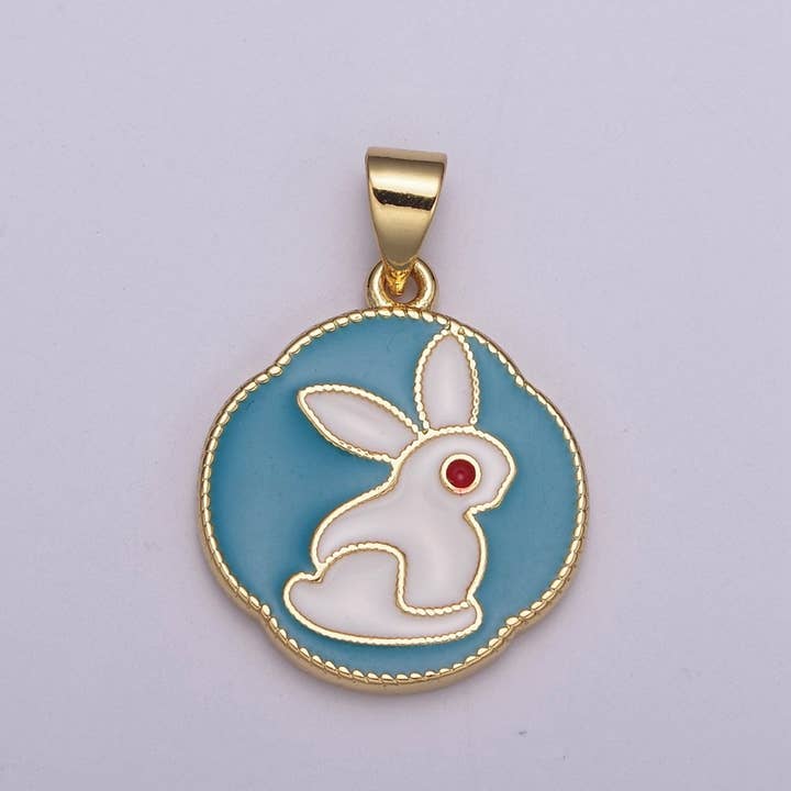 Pendentif Lapin Blanc, Pendentif Lièvre en Disque Rond, Pendentif Lapin Plaqué Or 14k N-517 pour la vente par Aim Eternal