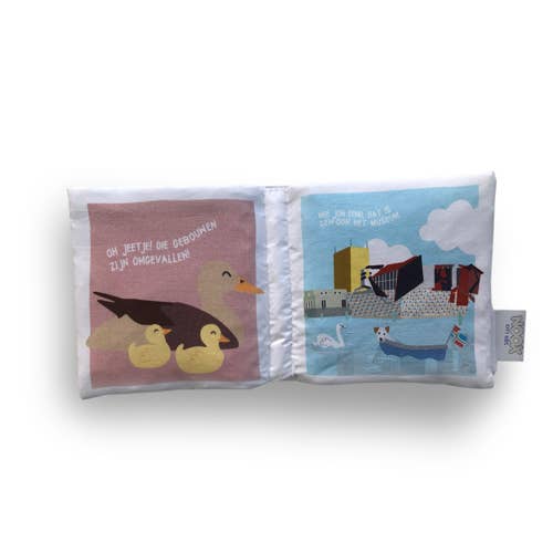 NOOX City Kids - Wholesale Crinkle Tag Toy - Baby - soft baby book Groningen 100% soft cotton and fairly made3