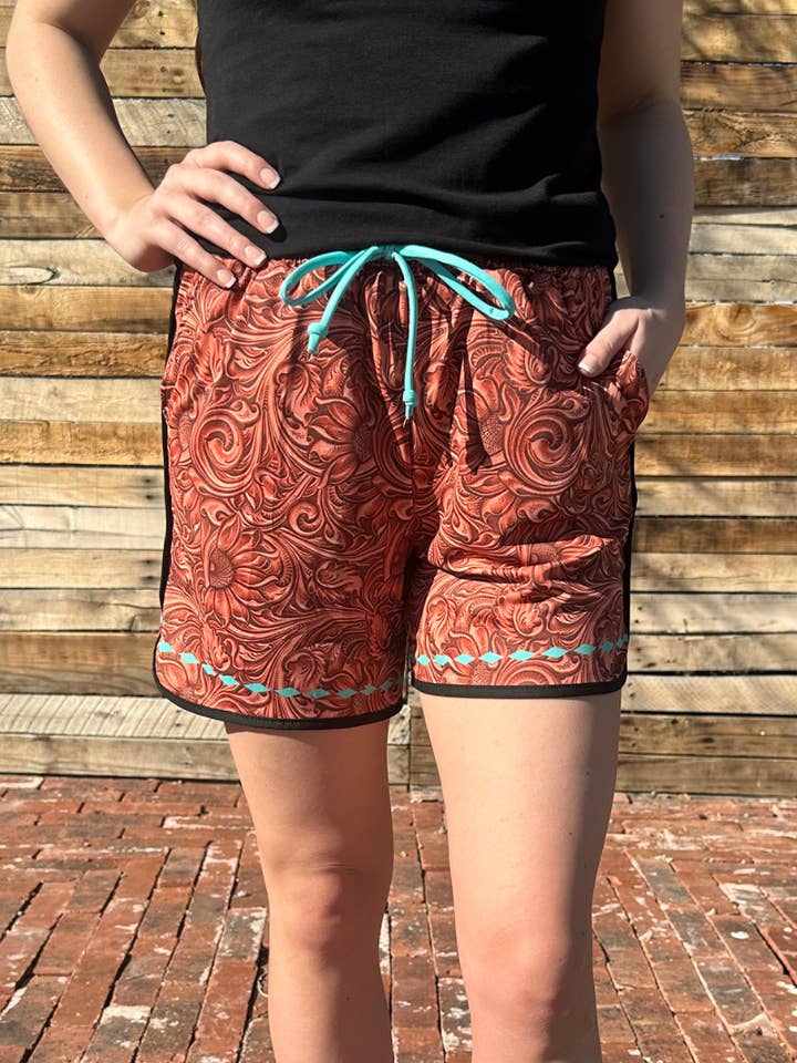 Pantaloncini Lunghi di Bellezza Attrezzata per la vendita all'ingrosso da parte di Sterling Kreek