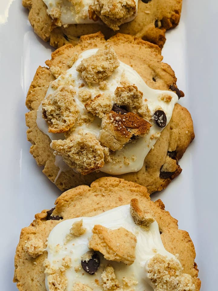 Chunkster Large Chewy Snickerdoodle Dog Treats for wholesale by The Blue Cerebus Dog Bakery