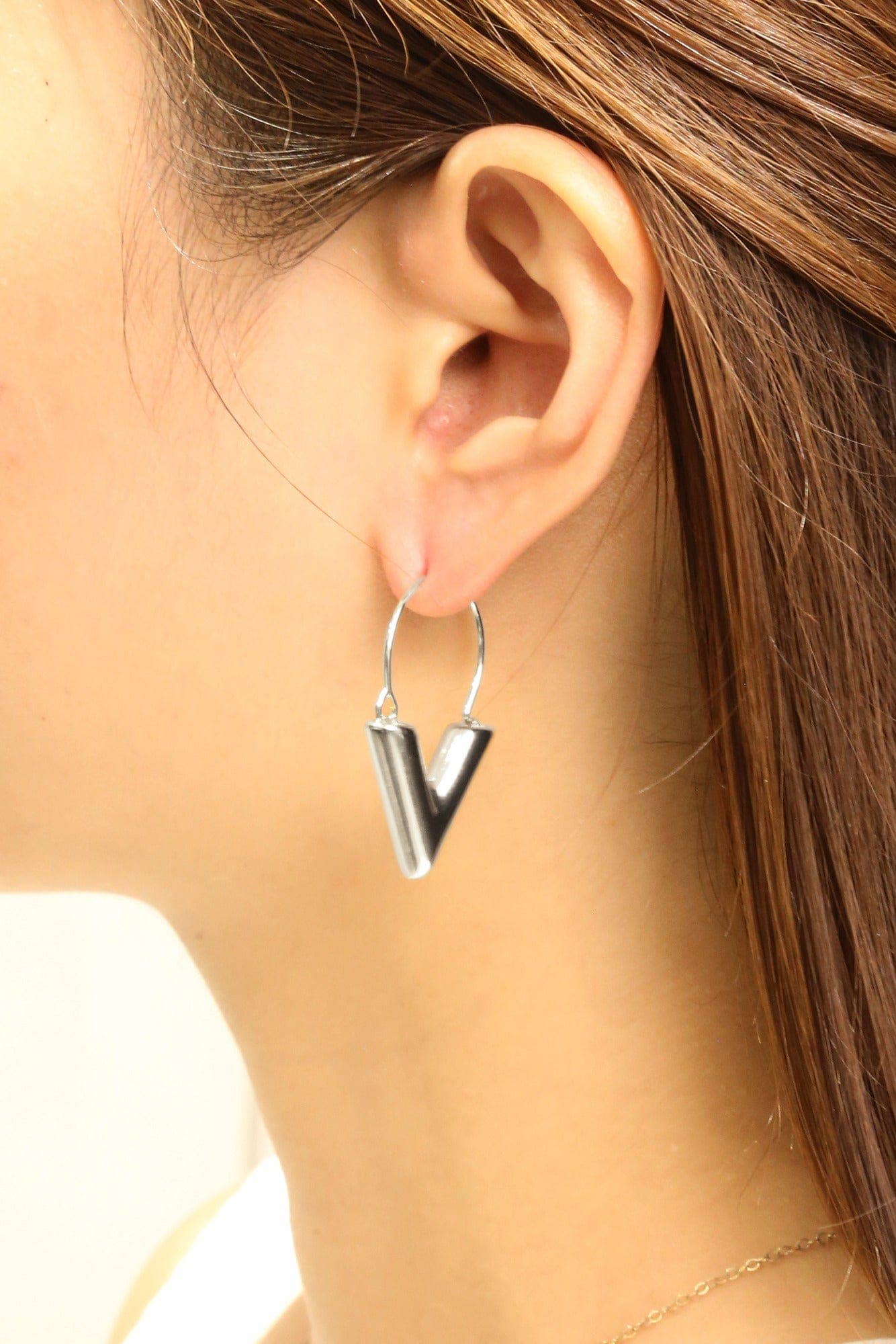 MiMi Wholesale - Wholesale Hoop Earrings - 14K Essential V Hoop Earrings2