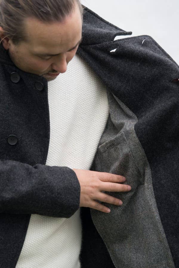 Chicoração - Wholesale Coat - Men's - Casaco “Caban” Masculino - Lã Pura Portuguesa4