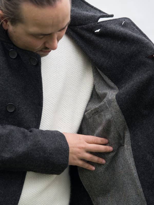 Chicoração - Wholesale Coat - Men's - Casaco “Caban” Masculino - Lã Pura Portuguesa4