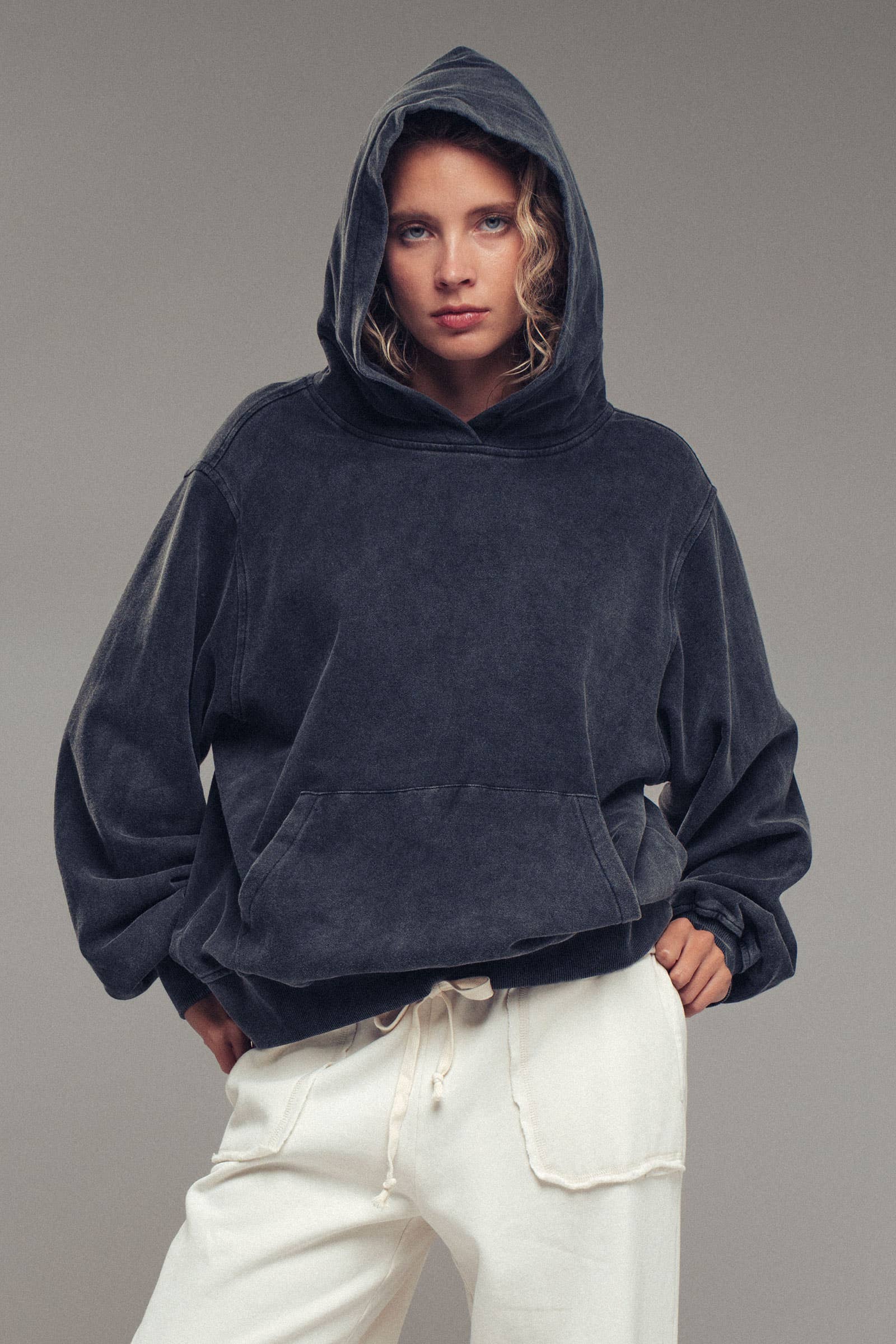 Urban Daizy - Wholesale Hoodie - Women's - Vintage Wash Oversized Brushed Hoodie0