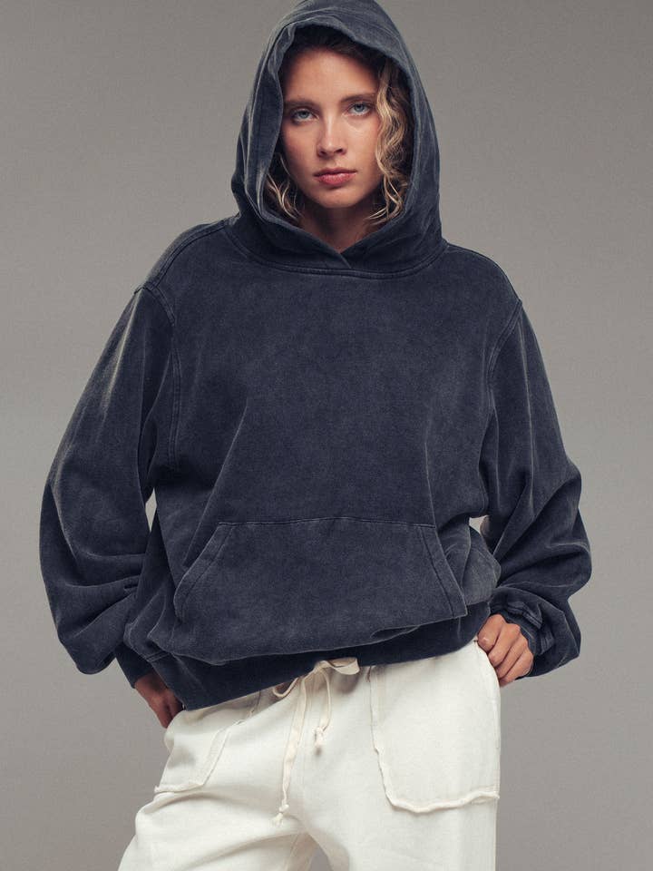 Urban Daizy - Wholesale Hoodie - Women's - Vintage Wash Oversized Brushed Hoodie