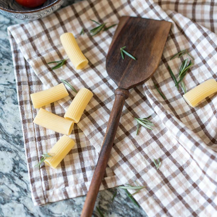 Azizi Life - Wholesale Serving Utensil - Hand Carved Wooden Spoon- Kenzie Blunt End6