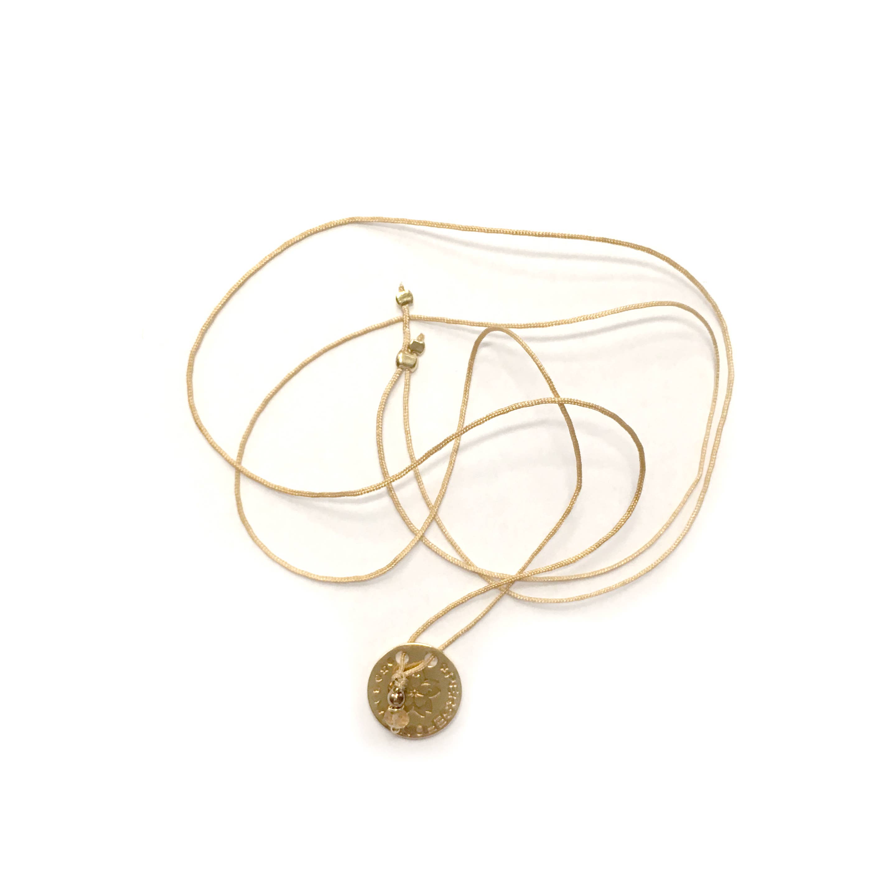 MundoconAlma* – Großhandel Kette mit Anhänger/Charm – Halskette mit beigem Faden - Göttin Persephone - Versilbert/Vergoldet1