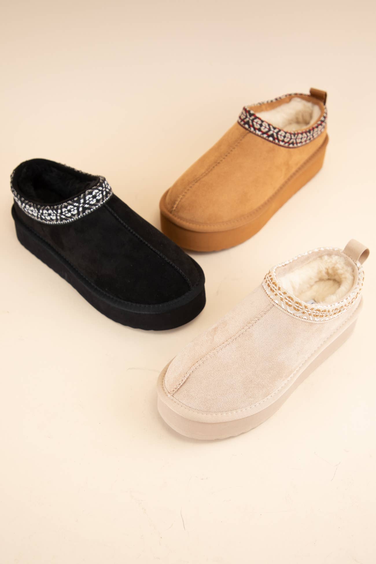 CCOCCI - Wholesale Booties - Women's - EAGLE EMBROIDERED PLATFORM SHERPA FUR LINED SLIPPERS8