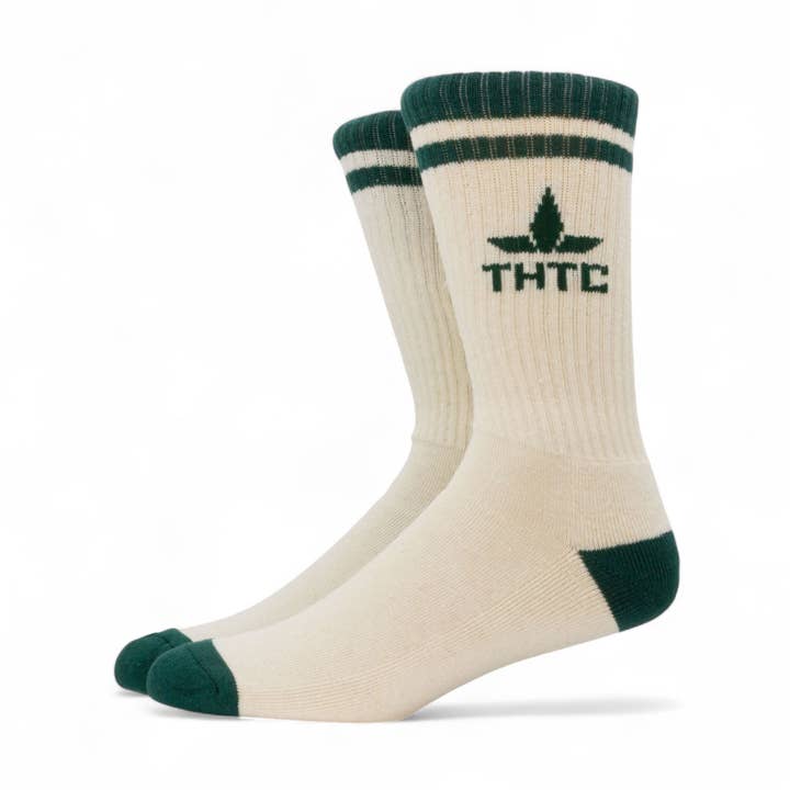 Chaussettes en chanvre avec logo naturel et vert bouteille pour la vente par THTC (The Hemp Trading Company)