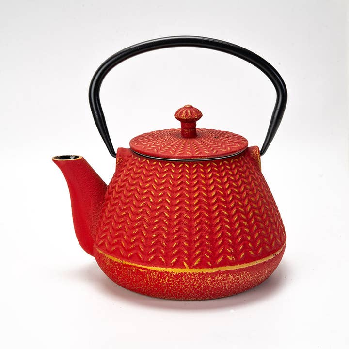 Urban Tokyo - Wholesale Tea Pot - Red Chevron Design 32oz Cast Iron Tea Pot (1/8)3