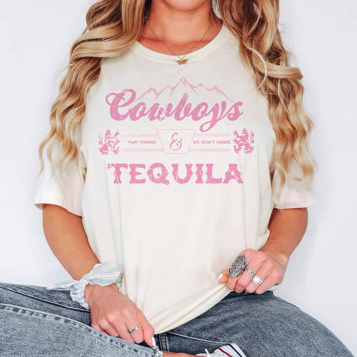 Cowboys og Tequila Grafisk T-shirt for engroshandel hos DaisyChainDesignCo