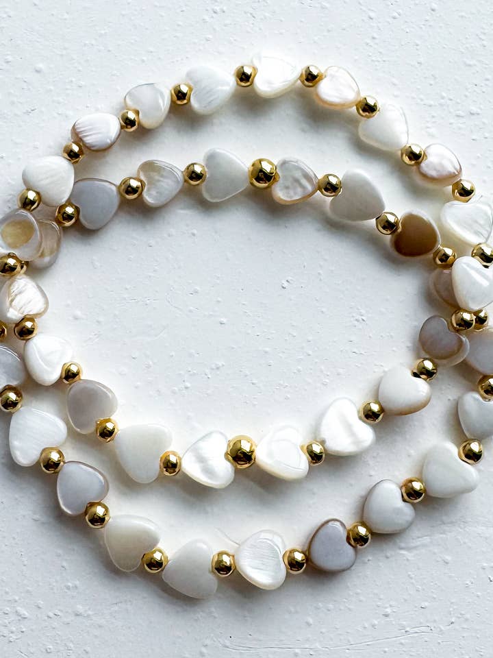 Pulsera de Cuentas con Corazones de Nácar para venta al por mayor de Hello Heather
