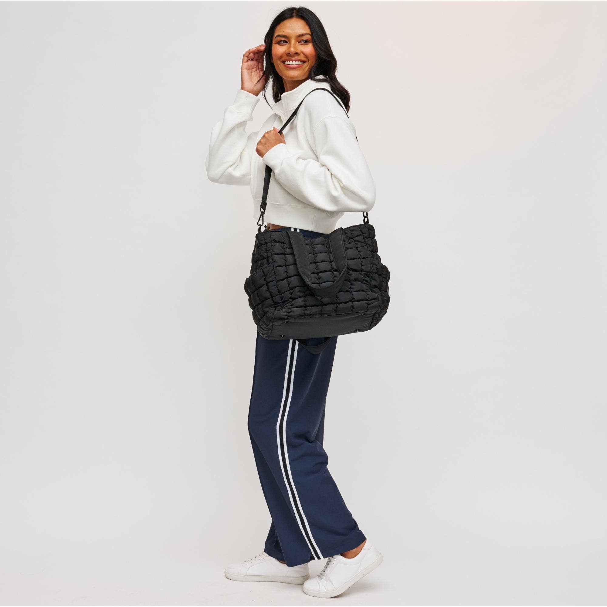 Sol and Selene - Wholesale Draagtas - Dames - Dreamer Gewatteerde Puffer Nylon Tas1