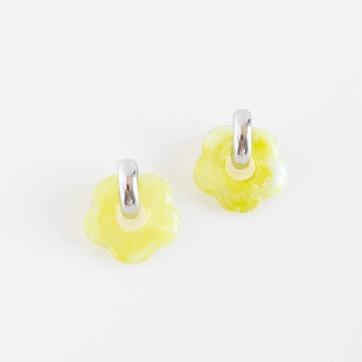 LYHO - Wholesale Huggie Earrings - Glassy Daisy Earrings | Handmade clay jewelry | LYHO6
