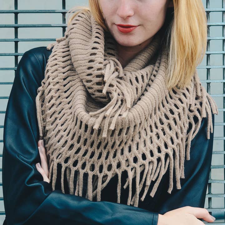 Leto Accessories – wholesale Scarf – Women's – Tassel Fringe Knit Infinity Scarf – Cozy & Stylish 🧣