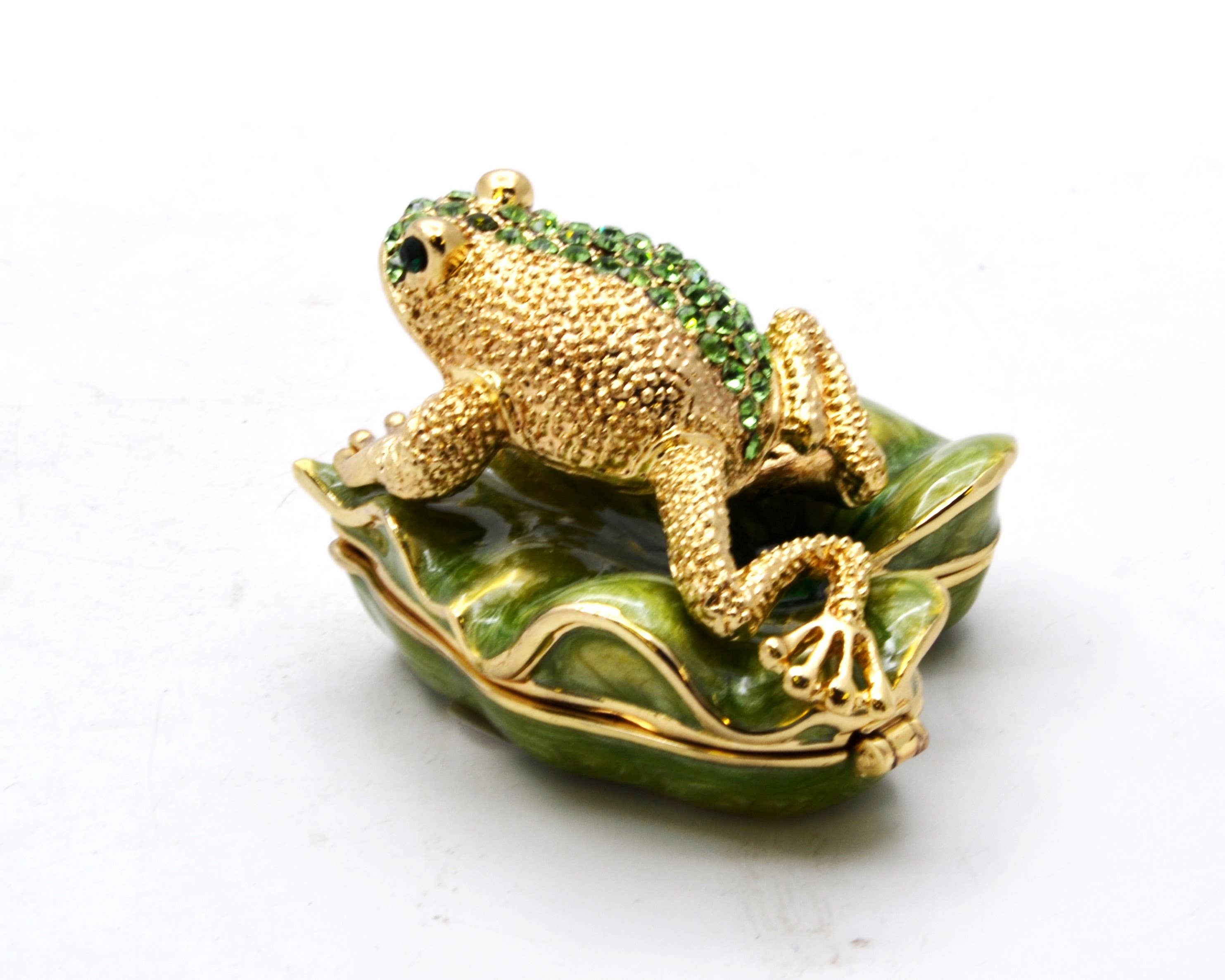 Ciel Collectables - Wholesale Jewelry Dish - Bejeweled Frog on Lily Pad Trinket Box. Made with Crystals2