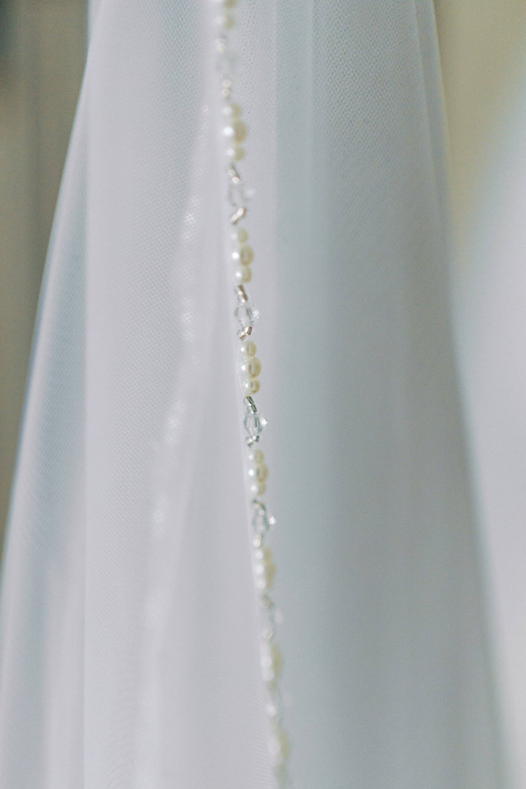 Brides and Belts - Wholesale Veil - Women's - Josephine Beaded Edge Veil with Comb2