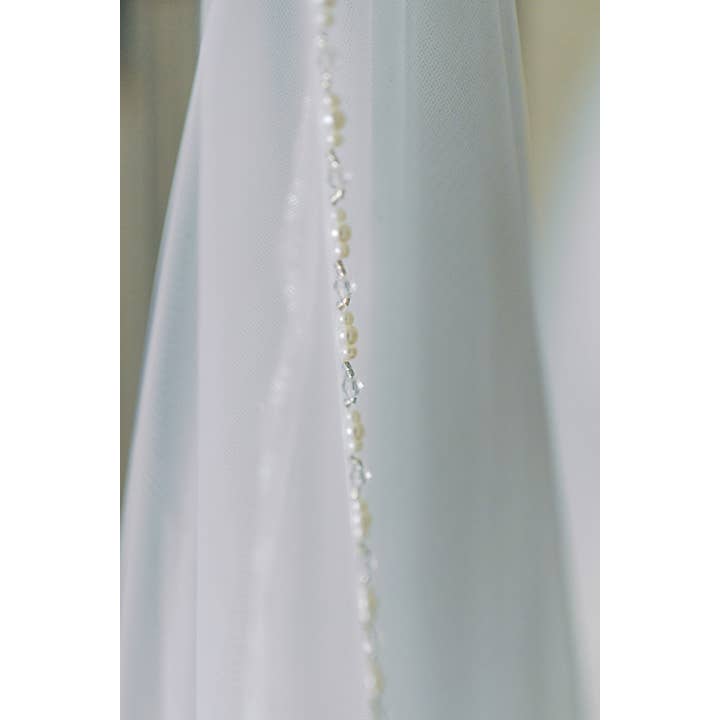Brides and Belts - Wholesale Veil - Women's - Josephine Beaded Edge Veil with Comb2